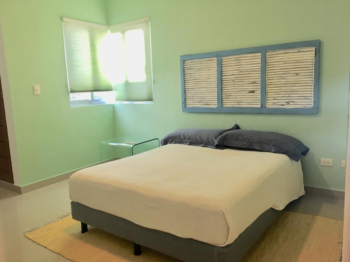 Casa Rioja Playacar Bed & Breakfast Плая дел Кармен Екстериор снимка