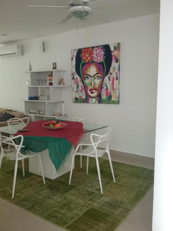 Casa Rioja Playacar Bed & Breakfast Плая дел Кармен Екстериор снимка