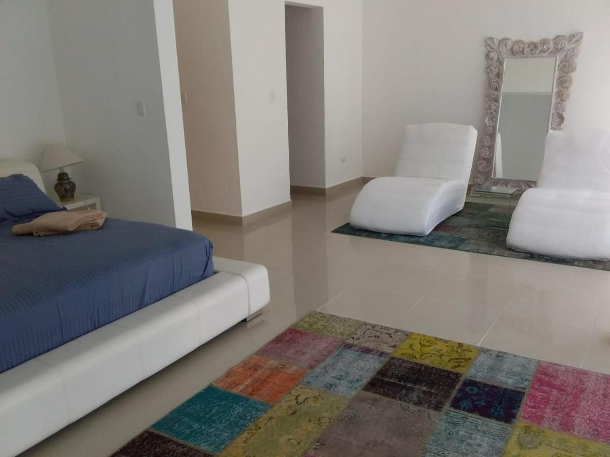 Casa Rioja Playacar Bed & Breakfast Плая дел Кармен Екстериор снимка