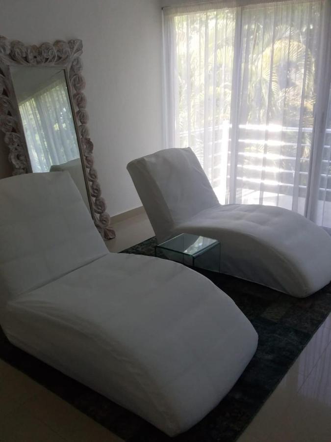 Casa Rioja Playacar Bed & Breakfast Плая дел Кармен Екстериор снимка