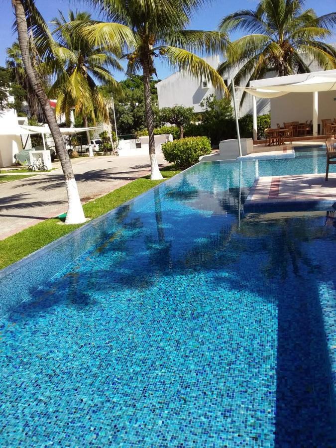 Casa Rioja Playacar Bed & Breakfast Плая дел Кармен Екстериор снимка
