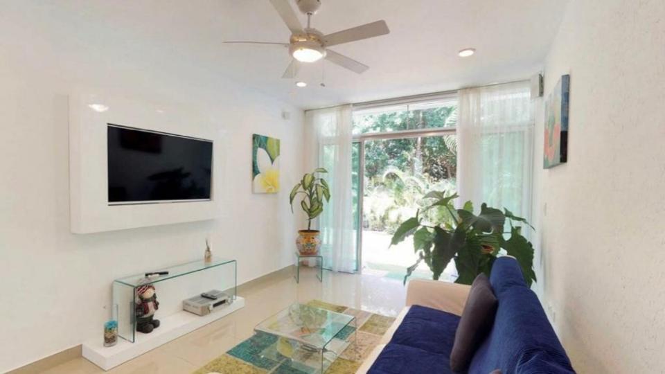 Casa Rioja Playacar Bed & Breakfast Плая дел Кармен Екстериор снимка