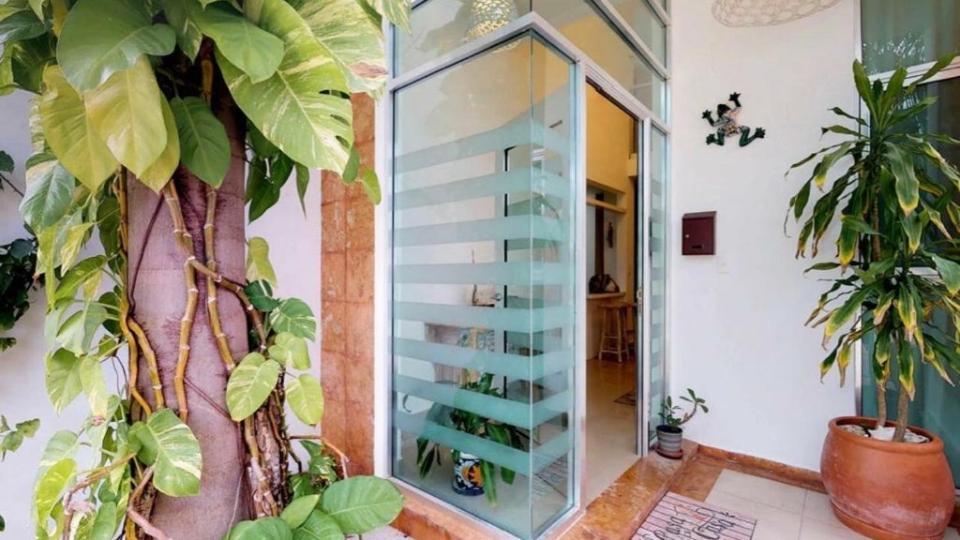 Casa Rioja Playacar Bed & Breakfast Плая дел Кармен Екстериор снимка